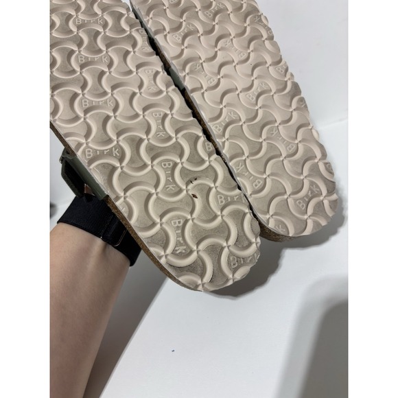 Birkenstock Women Size EUR 38 US Size L7 M5 Yao Green Patent Leather Sandal - Picture 7 of 8